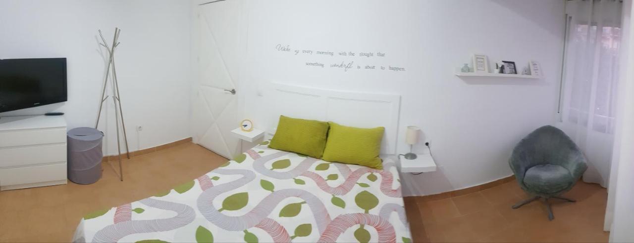 Apartamento La Carihuela Τορρεμολίνος Εξωτερικό φωτογραφία